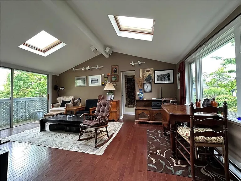 58 Beach St — Photo 10