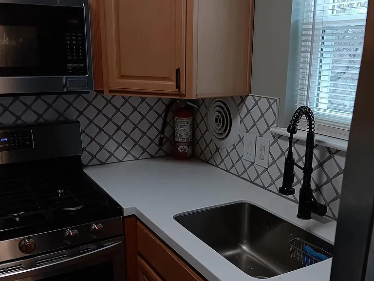 115 Saint Charles St #A — Photo 12