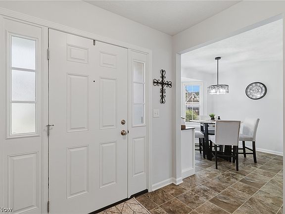 4th image of 119 Prestwyck Ln