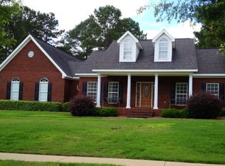 904 W Edinburgh Way, Dothan, AL 36305