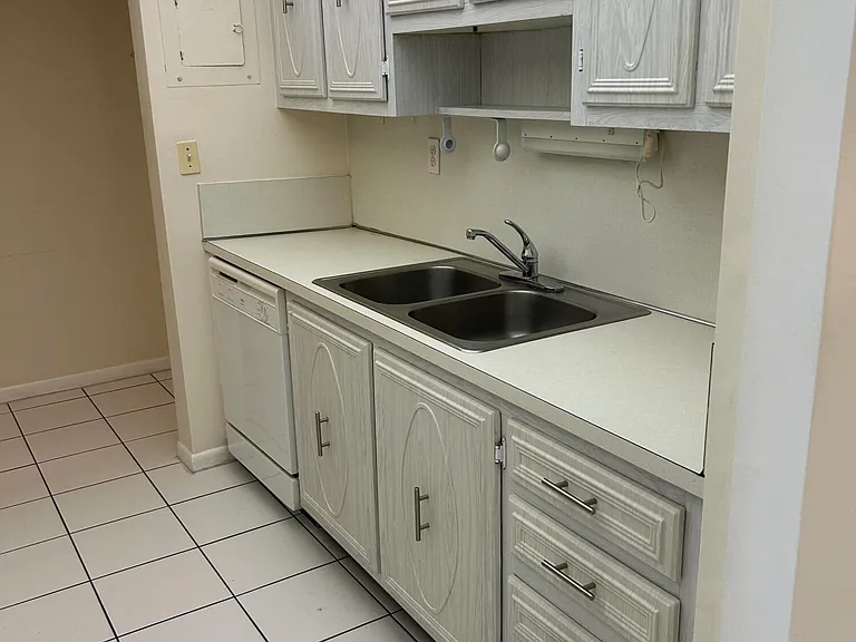 250 NE 20th St #123S — Photo 10
