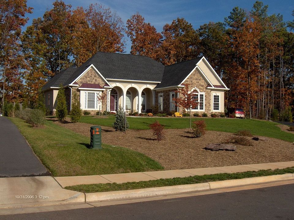 1st image of 10705 Cedar Creek Dr