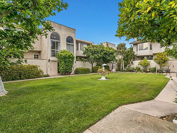 2nd image of 5321 Coldwater Canyon Ave APT G