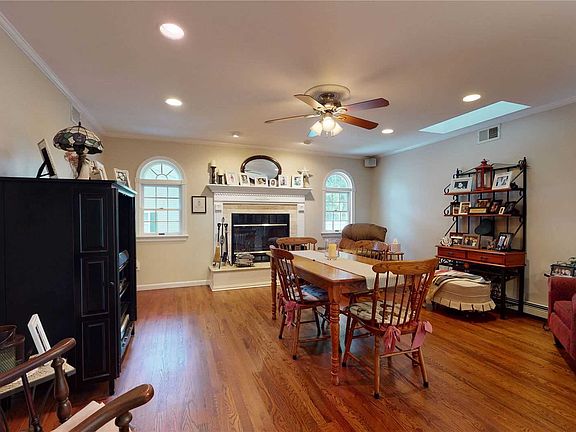 5th image of 42 Northumberland Dr