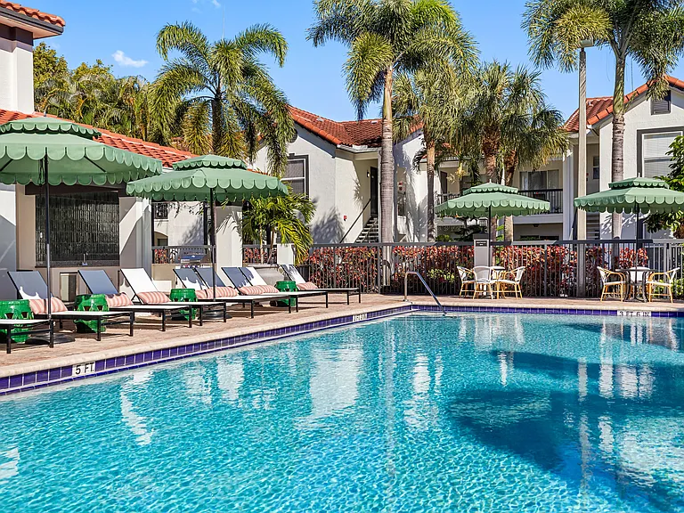 Avana Palm Beach Gardens — Photo 11