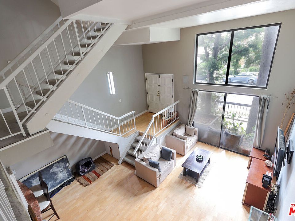 1st image of 11753 Mayfield Ave #7