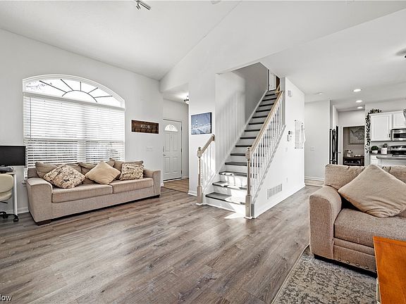 4th image of 4389 Lochs Ln