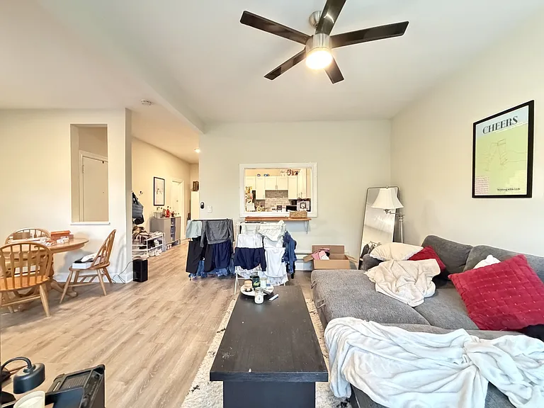 854 W George St #4 — Photo 12
