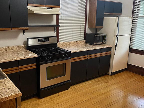 5th image of 3834 N Paulina St #1