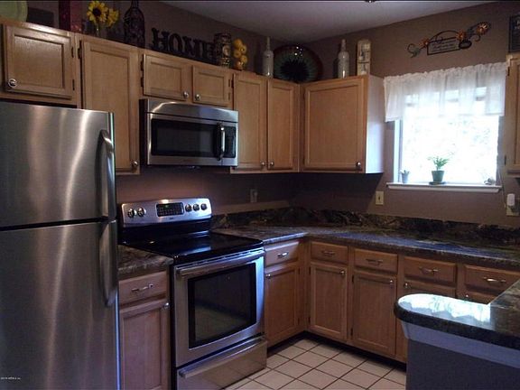 3rd image of 1800 The Greens Way APT 1608