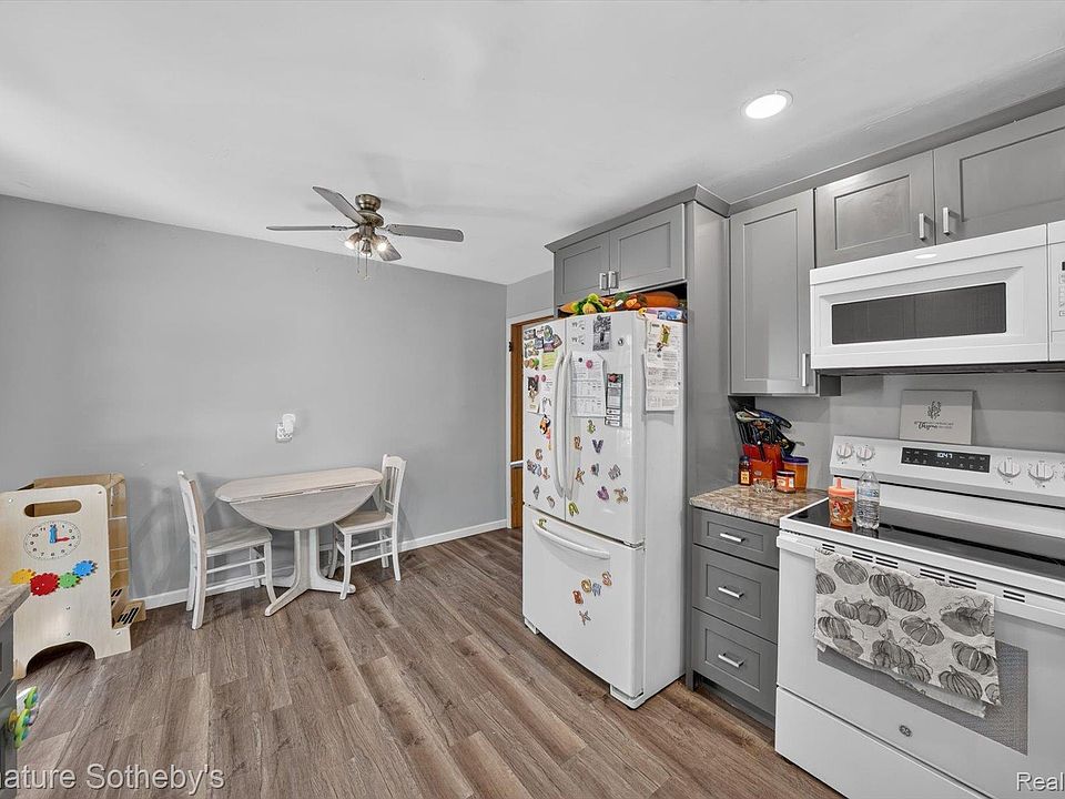 7348 Helen Rd N, photo 16