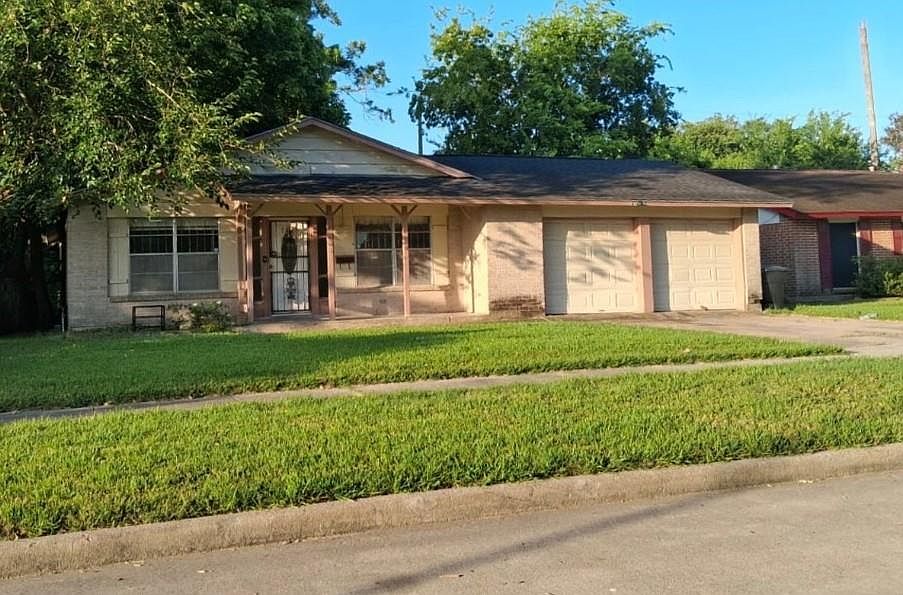 1st image of 3931 Rosebud Dr