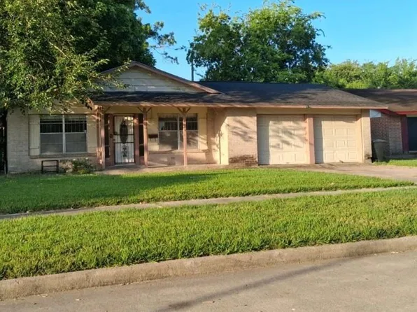 3931 Rosebud Dr, Houston, TX 77053