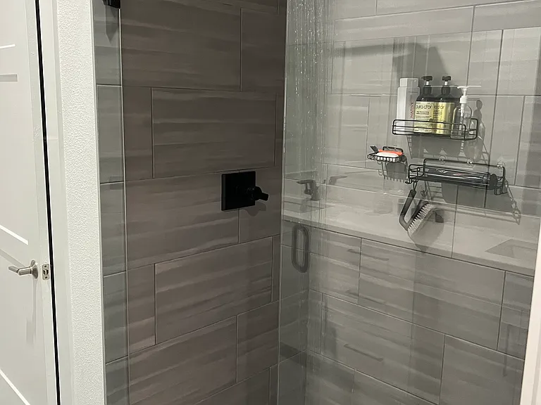 2851 W Gandy Blvd #11 — Photo 8