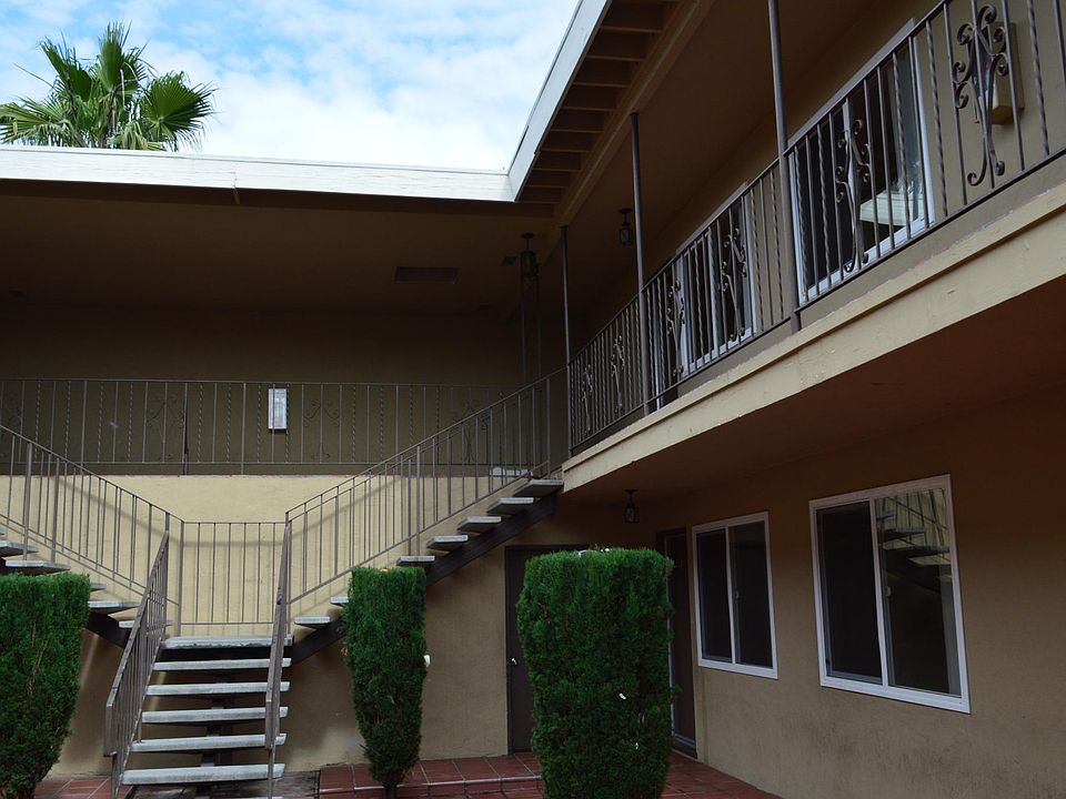 2nd image of 10 Norton Ave APT 7