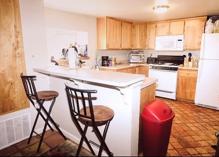 804 Chestnut St — Photo 2