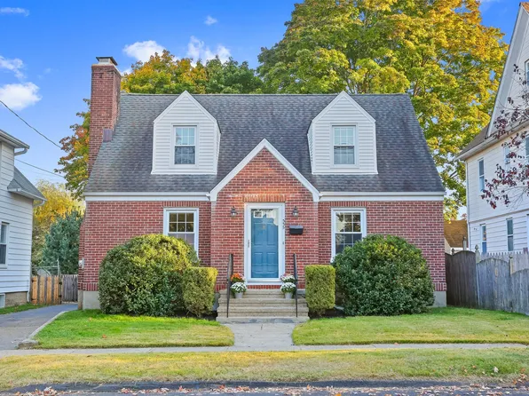 335 Suburban Avenue, Fairfield, CT 06825