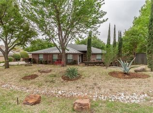 305 Forestcrest Ln, Coppell, TX 75019