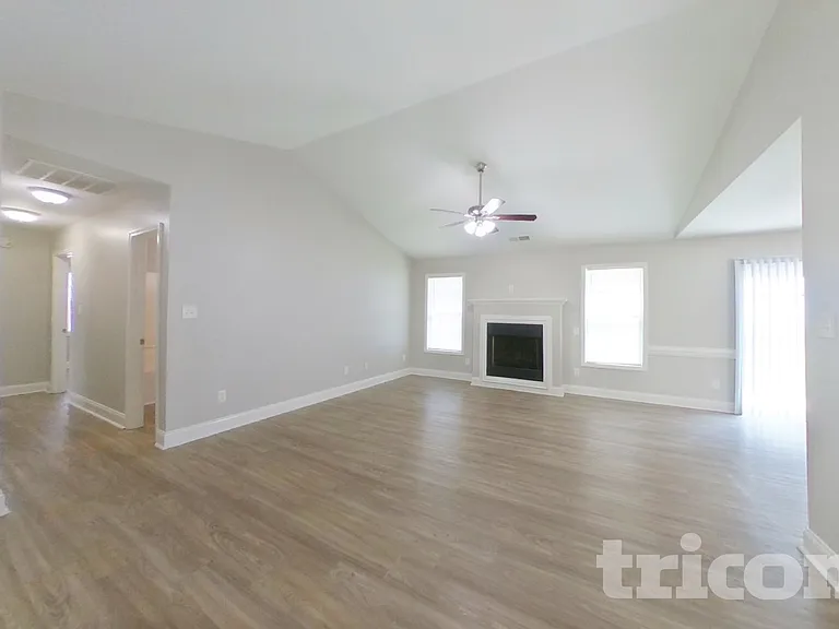 1115 Landen Chase Dr — Photo 5