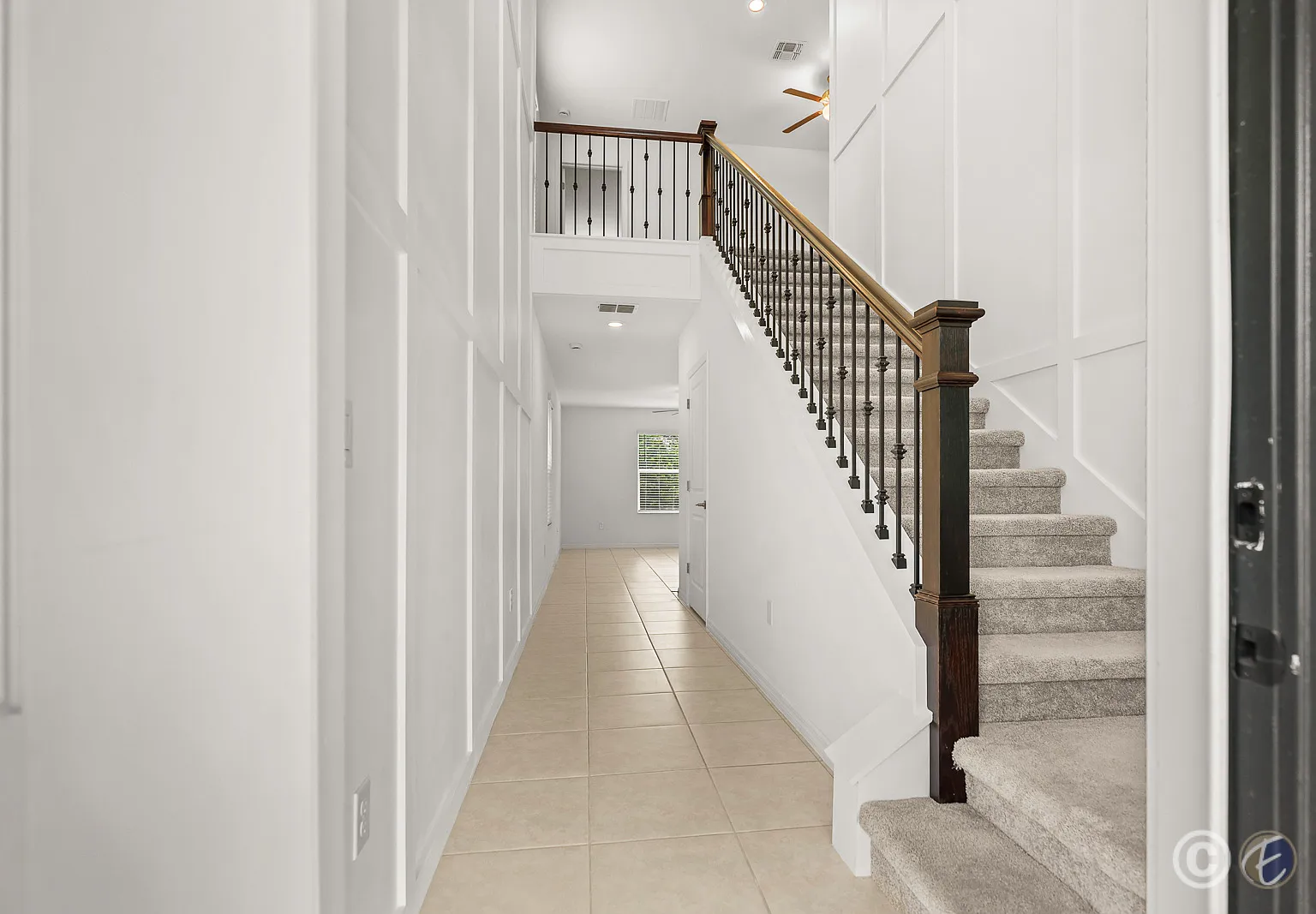 5552 Blue Azure Drive — Photo 3