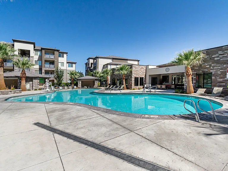 Grayhawk at River's Edge — Photo 42