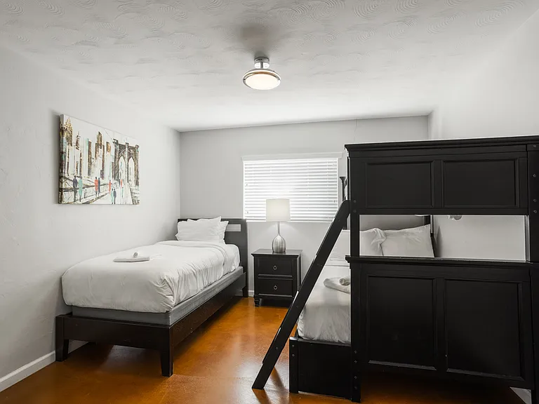 7702 E Verde Ln — Photo 26