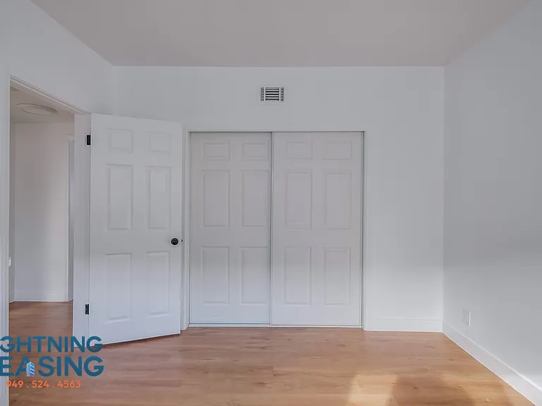 5312 Corteen Pl #16 — Photo 20