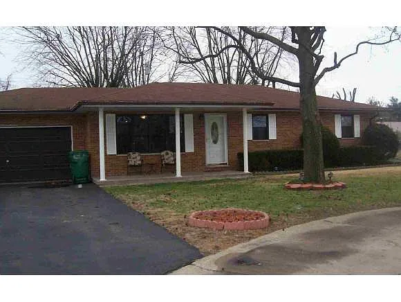 2114 Hamilton Dr photo 1