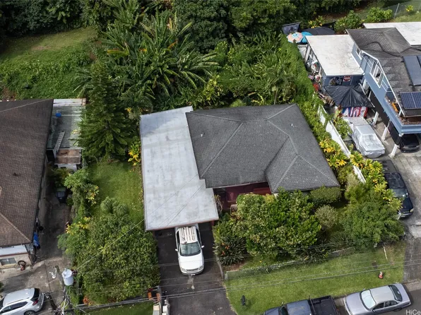 1563 Kalaepaa Dr, Honolulu, HI 96819