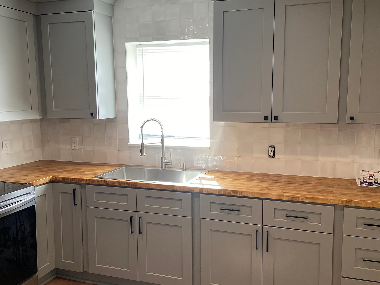 321 S Jones Ave — Photo 2