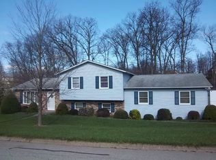 82 Valley Rd, Indiana, PA 15701