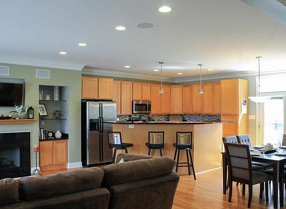 4th image of 1616 Prather Ave