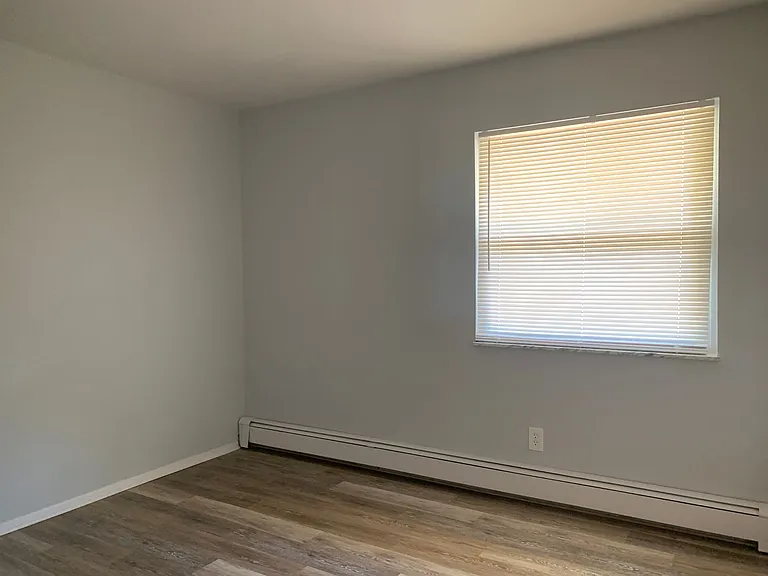 1505 N Plum St — Photo 8