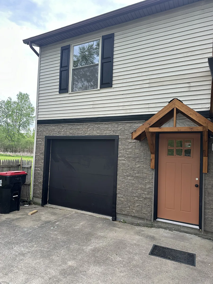 Building Photo - 3743 Ranfield Rd