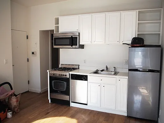 Rented by NY Home & Living Inc. | media 15