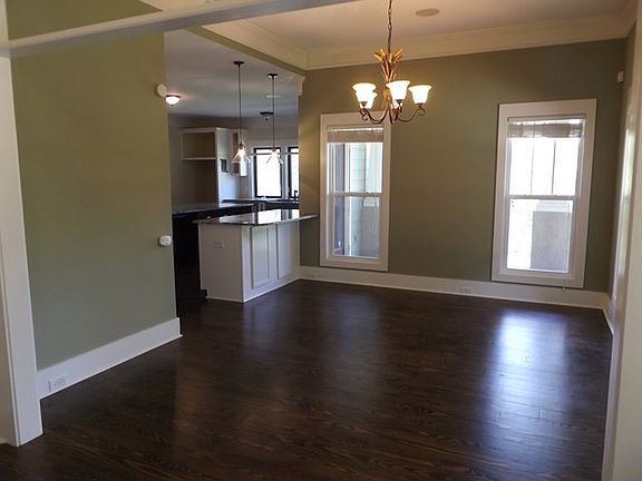 5th image of 200 Chestnut Brown Ct