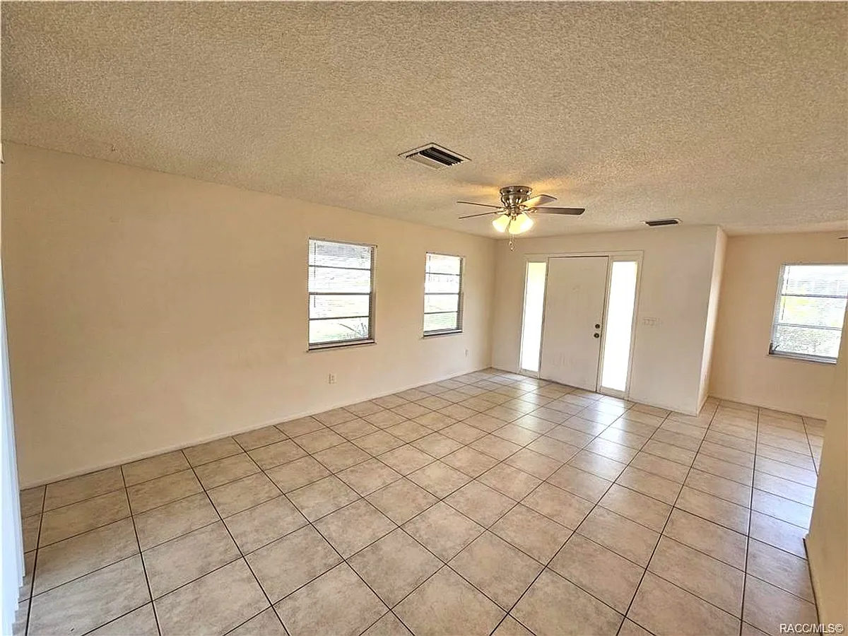 Building Photo - 9482 N Davy Way