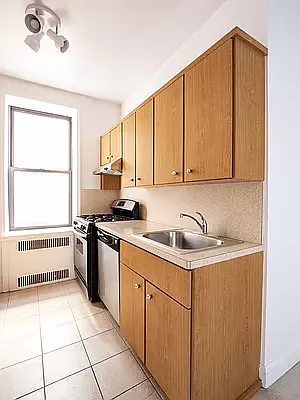 Rented by Contact Realty | media 8