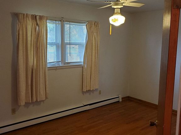 4th image of 52774 Lynnwood Ave