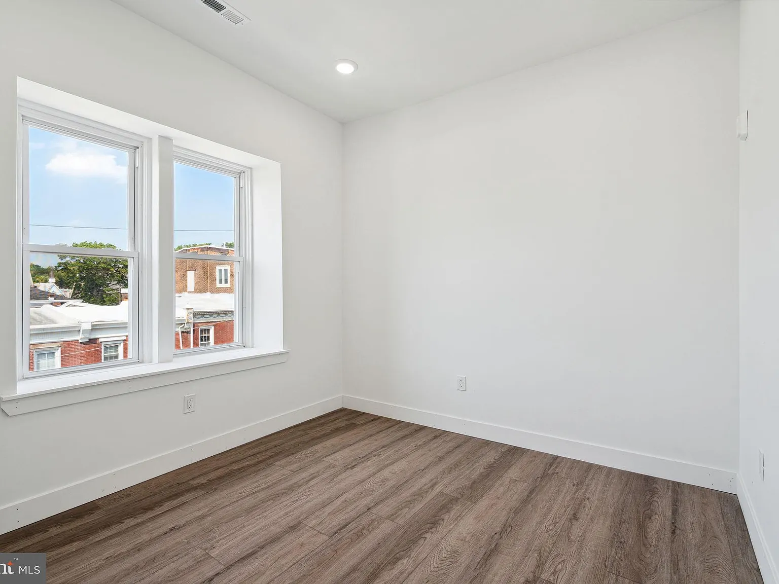 4 bed, 1500 sqft, $2,750 — Photo 3
