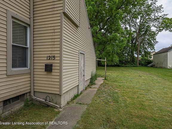 2nd image of 1211-1215 W Michigan Ave