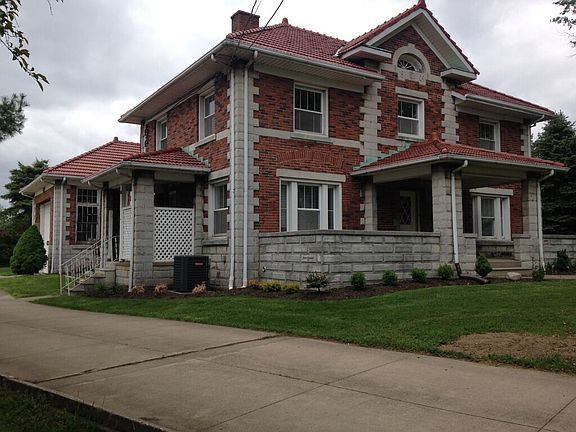 2nd image of 365 Portsmouth Ave