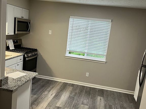 4th image of 3327-3335 Morse Rd