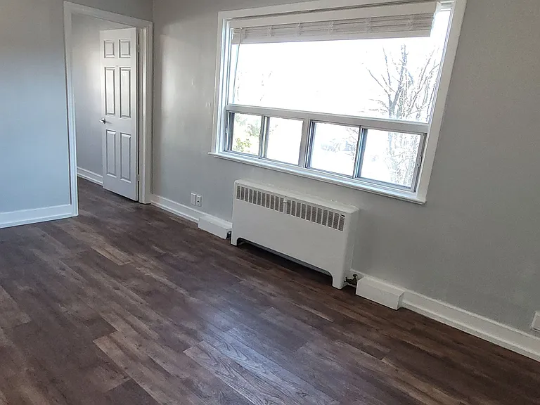 170 Holborne Ave #2 — Photo 7