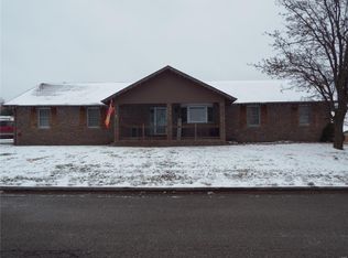 1803 W Harvest Cir, Perryville, MO 63775