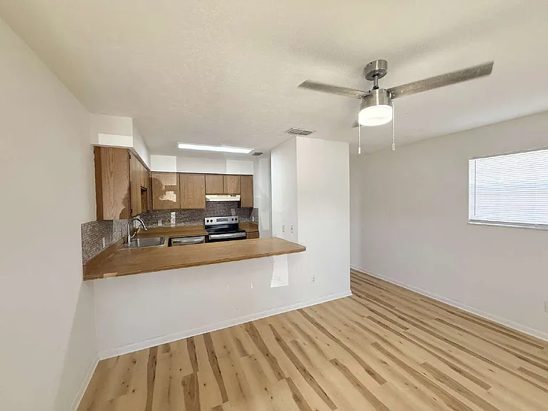 3815 Osprey Cir #D — Photo 2