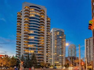 1088 NW 6th Ave SW #705, Calgary, AB T2P 5N3