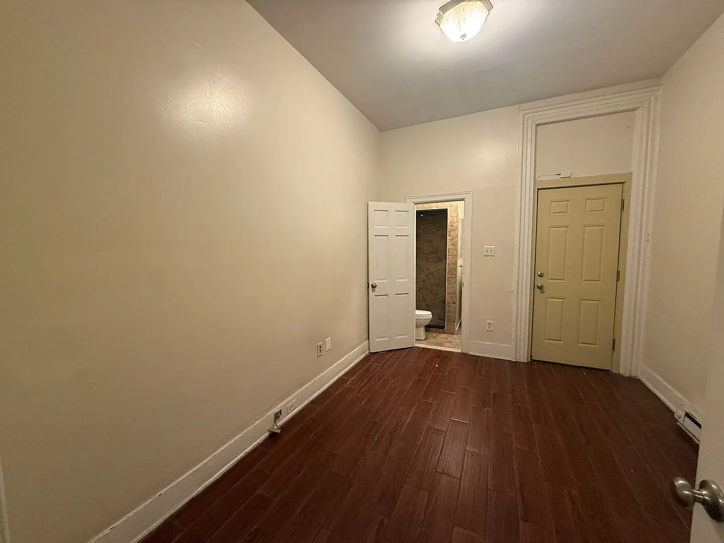 1819 W Oxford St — Photo 4