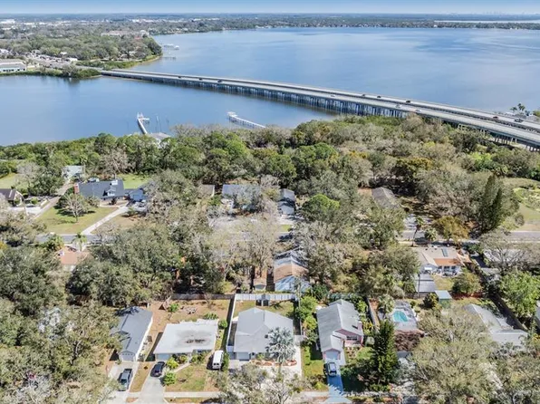 2951 Bay View Dr, Safety Harbor, FL 34695