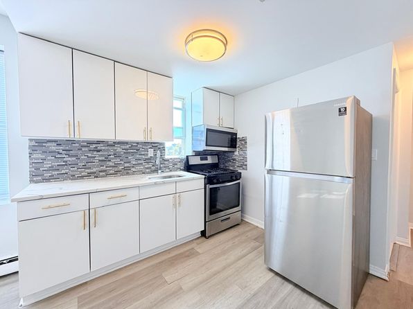 20-02 Emory St #405